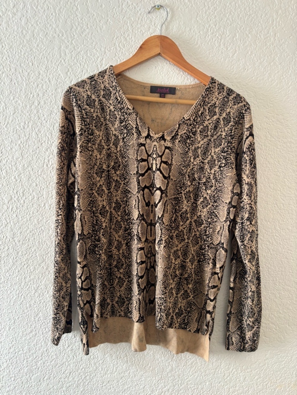 Snake print Pullover Sweater Size Medium
